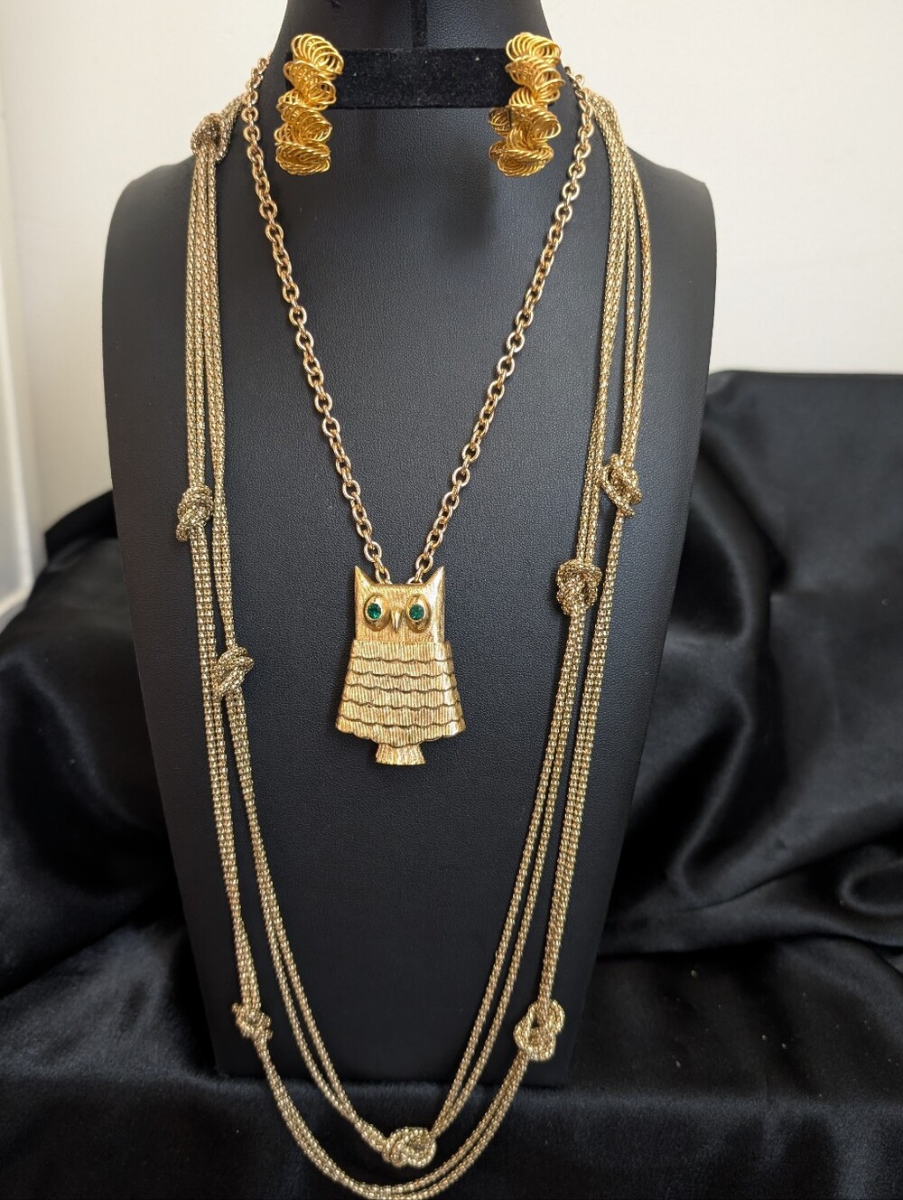 #92. Vintage Avon Owl Perfume Pendant/Brooch Necklace &Long Neck lace & Earrings